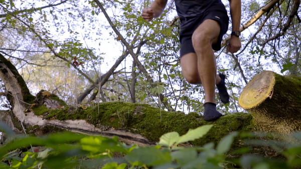 Skinners Outdoor-Sockenschuhe Schwarz mit weißem Logo