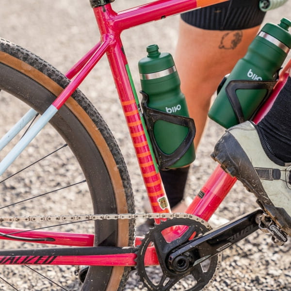 Isolierte Edelstahl-Fahrrad-Trinkflasche Bivo Duo High-Flow 620 ml, grün