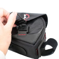 Revelate Designs Mag Tank Bolt-On Oberrohrtasche mit Magnetverschluss 1 L - Schwarz