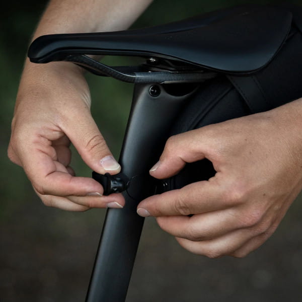 Lupine UFO Satteltasche StVZO - inklusive Rotlicht Pro mit Garmin-Halterung