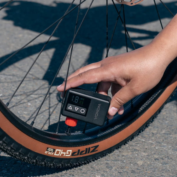 Voxom elektronische Fahrradpumpe EPu2 - Schwarz