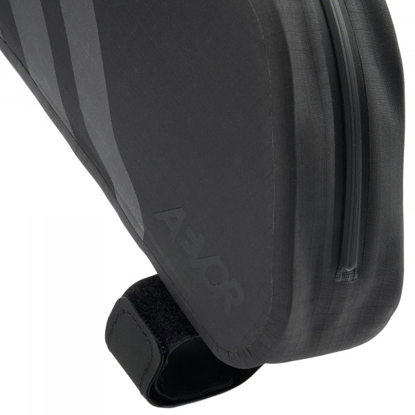 [REFURBISHED] AEVOR Top Tube Pack Road Proof Schwarz (1 L) - Oberrohrtasche