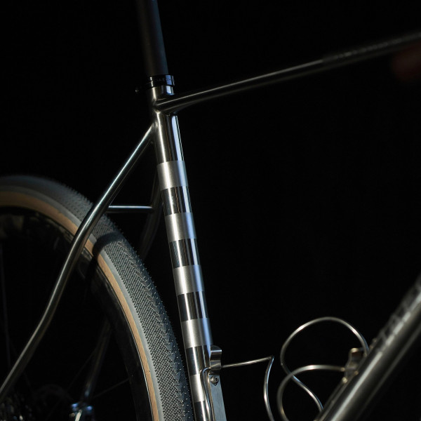Jaegher FL.X Hurricane Maßrahmenset Stainless Steel Gravel