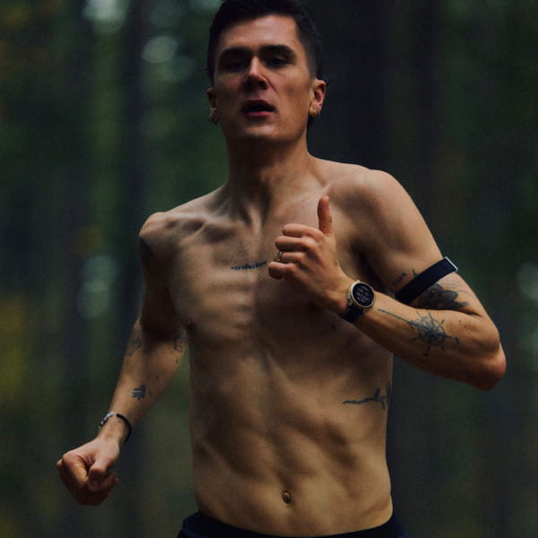 COROS PACE 4 GPS-Sportuhr mit Nylon-Armband - Jakob Ingebrigtsen Edition - Gold