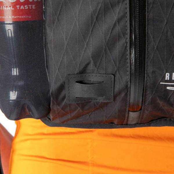 Restrap Race Hydration Vest Gr. L/XL mit Trinkblase 2 Liter