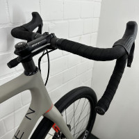 [EINZELSTÜCK] OPEN U.P. Komplettrad mit Shimano Grx Di2 2x11 Gr. XL