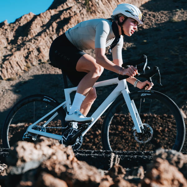 Zipp 303 SW Carbon-Laufradsatz mit AXS-Laufradsensor - XDR
