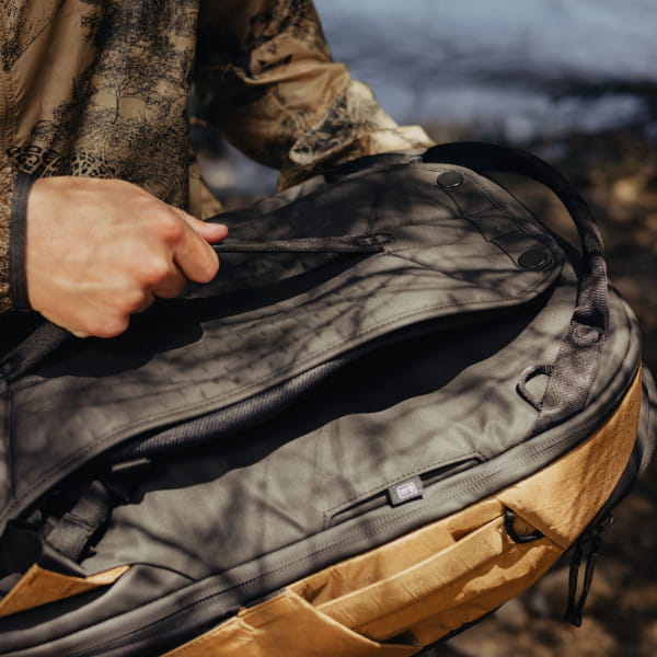 Peak Design Travel Backpack Coyote