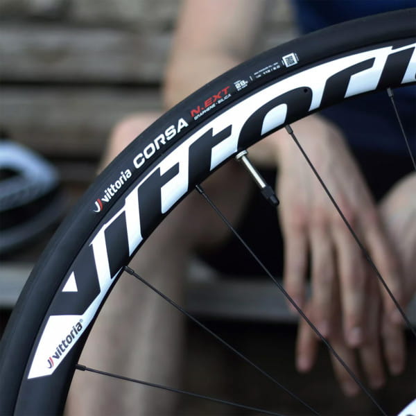 Vittoria Corsa N.EXT TLR full black G2.0