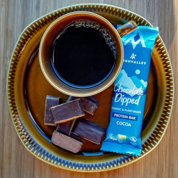 Moonvalley Organic Protein Bar Chocolate-Dipped - Cocoa Box (12 x 50 g)