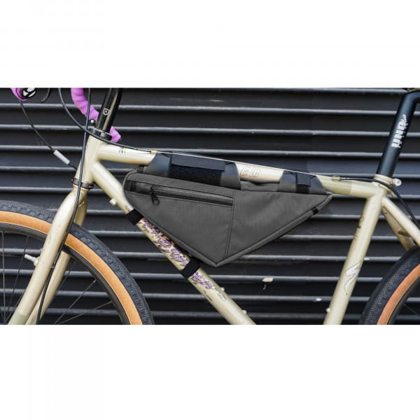 [REFURBISHED] Road Runner Bags Wedge Half Frame Bag schwarz-Rahmentasche
