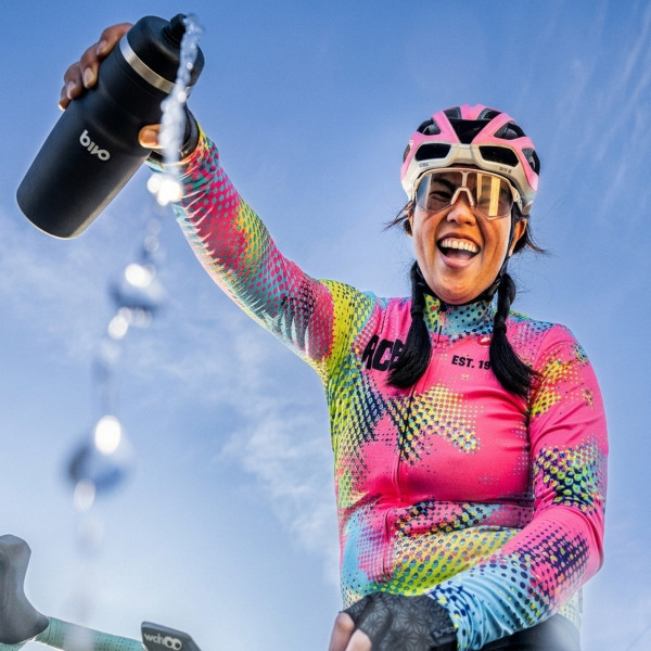 Isolierte Edelstahl-Fahrrad-Trinkflasche Bivo Duo High-Flow 620 ml, schwarz