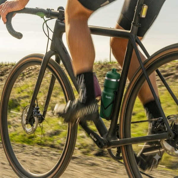 Edelstahl-Fahrrad-Trinkflasche Bivo Duo High-Flow 740 ml unisoliert, grün