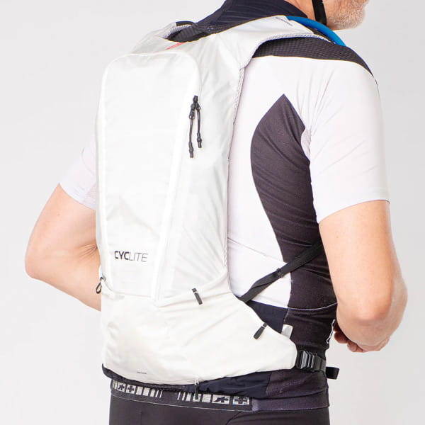 [REFURBISHED] CYCLITE Race Backpack /01 ultraleichter Rucksack hellgrau