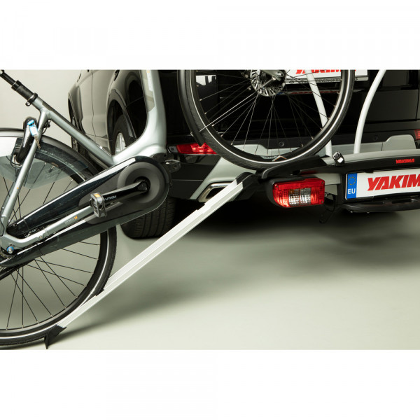 Yakima Justclick 3 Heck-Fahrradträger zur Montage an der Anhängerkupplung - für 3 Fahrräder (optiona