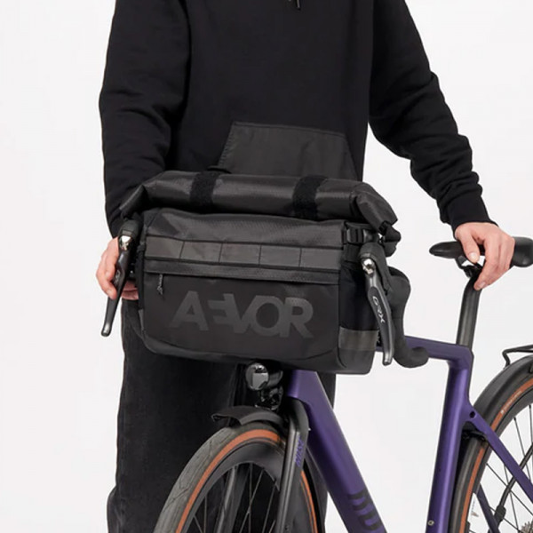 [REFURBISHED] AEVOR Triple Bike Bag Proof Black Lenkertasche