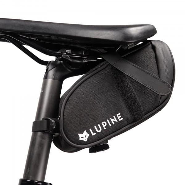 Lupine UFO Satteltasche International -– Magnetisch integriertes Rücklicht mit Blinkmodus