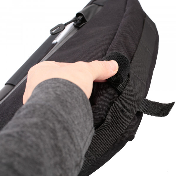 [REFURBISHED] Road Runner Bags Wedge Half Frame Bag schwarz-Rahmentasche