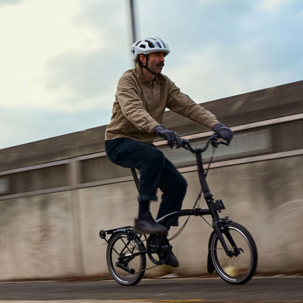 Brompton P Line Urban 4-Gang mit Teleskop-Sattelstütze, Rack und Schutzblechen