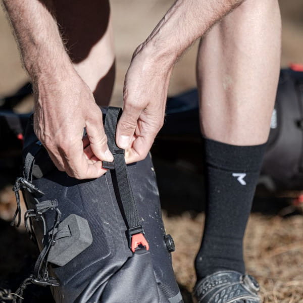 CYCLITE Handle Bar Roll Bag / 02 (12,6 Liter) - Black