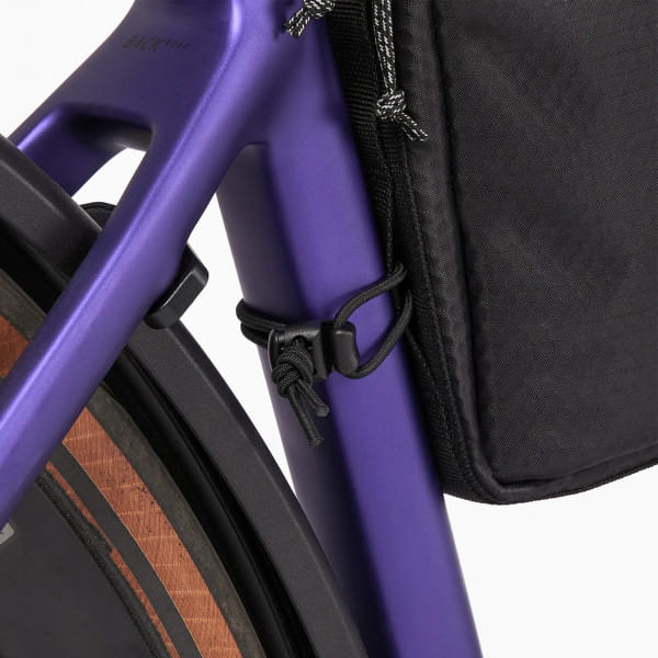 AEVOR Bike Frame Bag Proof Black Rahmentasche - auch als Sling-Tasche nutzbar 3 Liter - Schwarz
