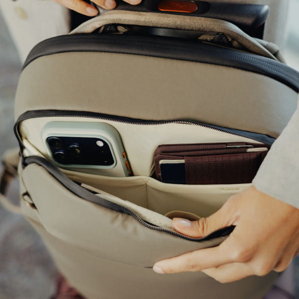 Peak Design Travel Backpack 20 Liter - Stone