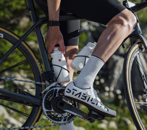 Elite T-Race Carbon Flaschenhalter, beidseitiger seitlicher Zugriff, Gravel/MTB