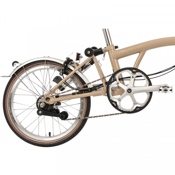 Brompton Barbour Bike mit Teleskop-Sattelstütze inkl. Barbour Holdall Olive und Zip Pouch Tartan