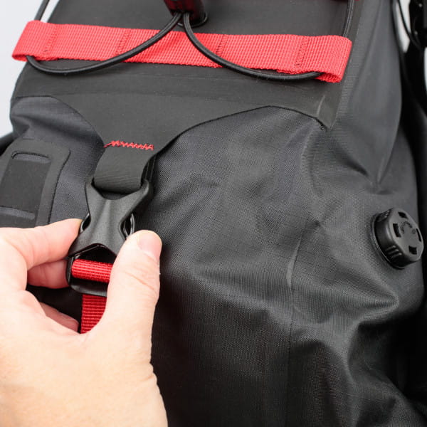 [REFURBISHED] Revelate Designs Spinelock Satteltasche 16 L - Schwarz